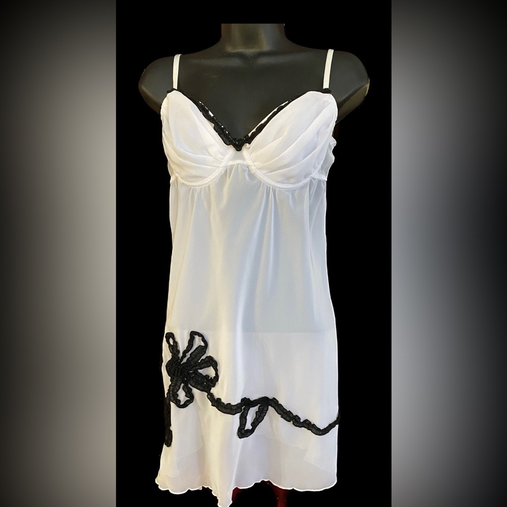COPY - LVR WHT/BLK Nightgown, M. *P1082